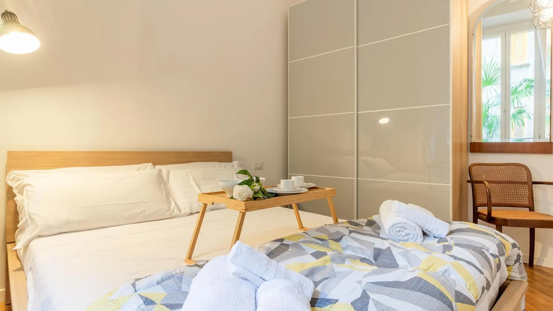 Apartment Casa Menabrea - 1 Min Dalla Metro Milan